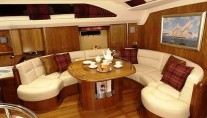 INDEPENDENCE Salon